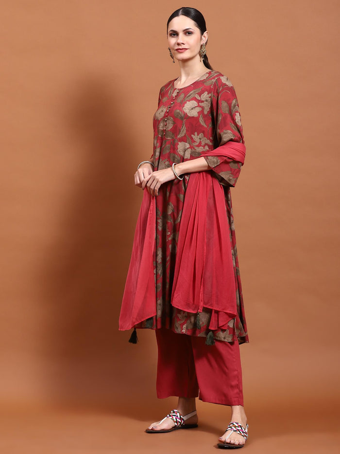 Women Maroon Floral Print Kurta Comfort Pant Dupatta.