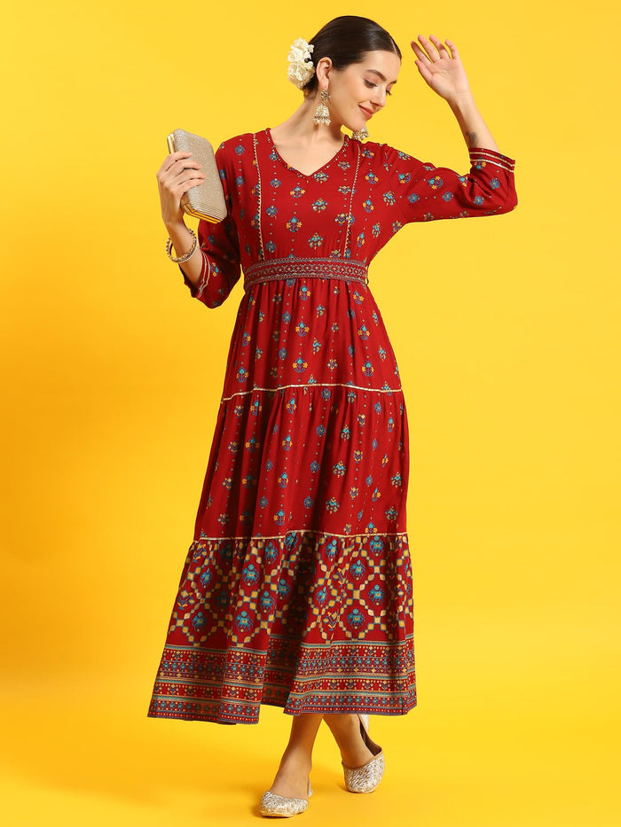 Women Maroon Geometric Print Dress.