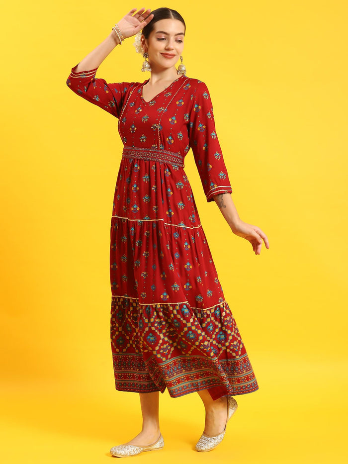 Women Maroon Geometric Print Dress.