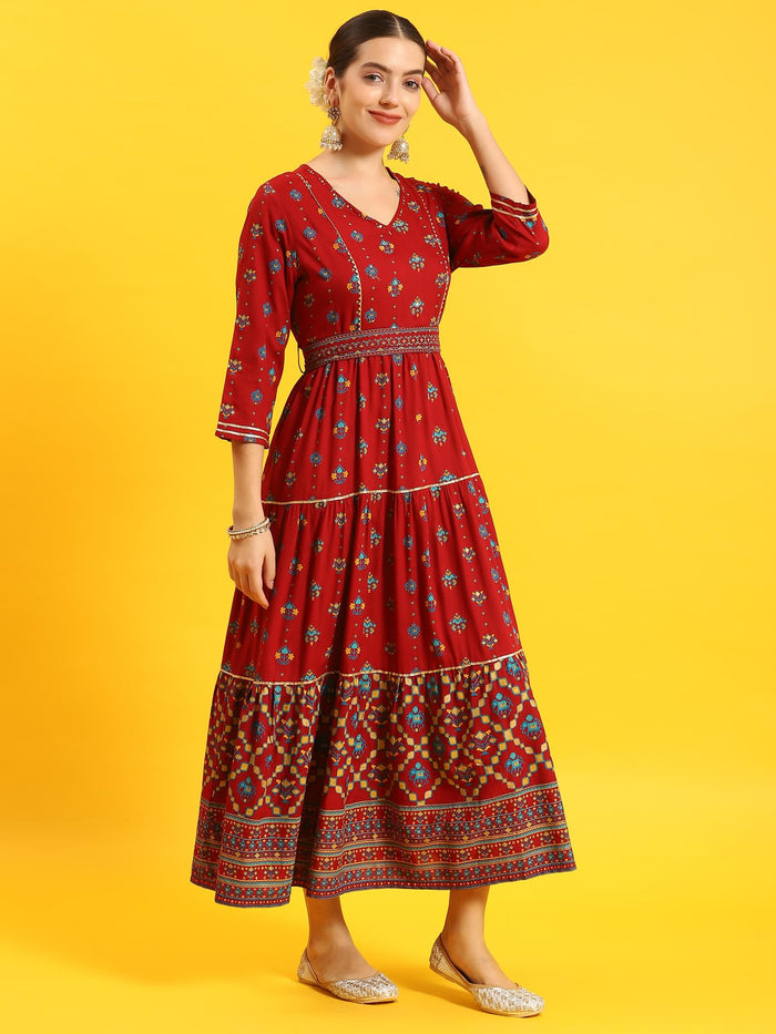 Women Maroon Geometric Print Dress.