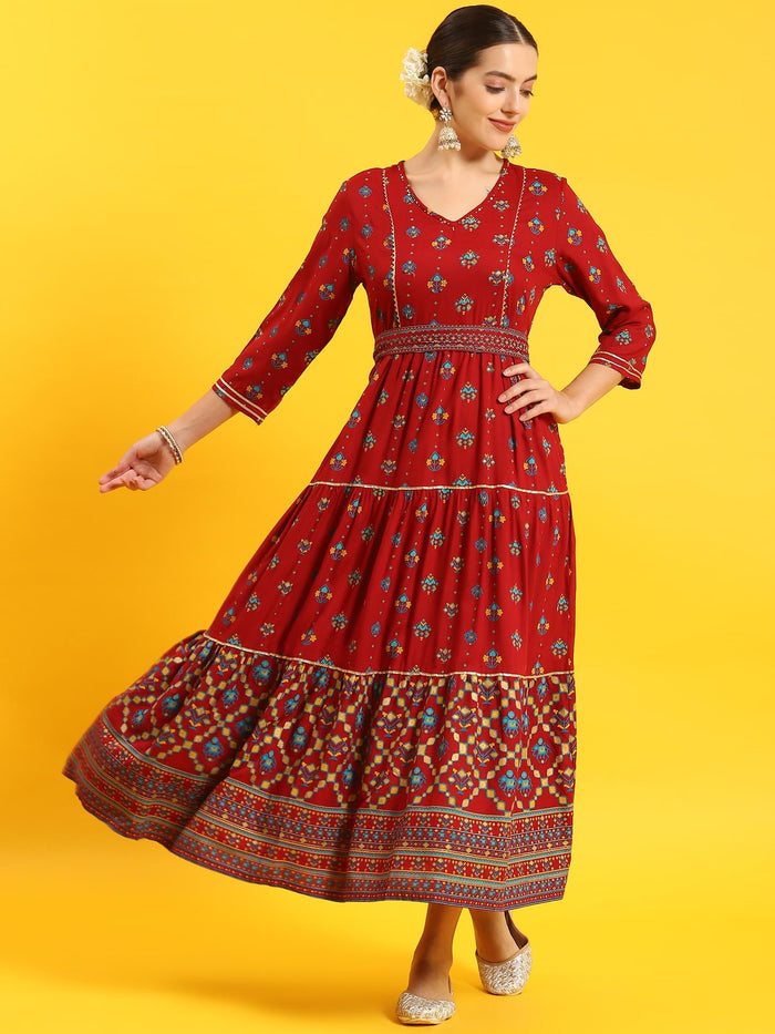 Women Maroon Geometric Print Dress.