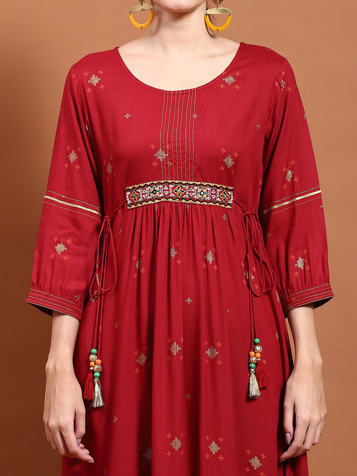 Women Maroon Geometric Print Dress.