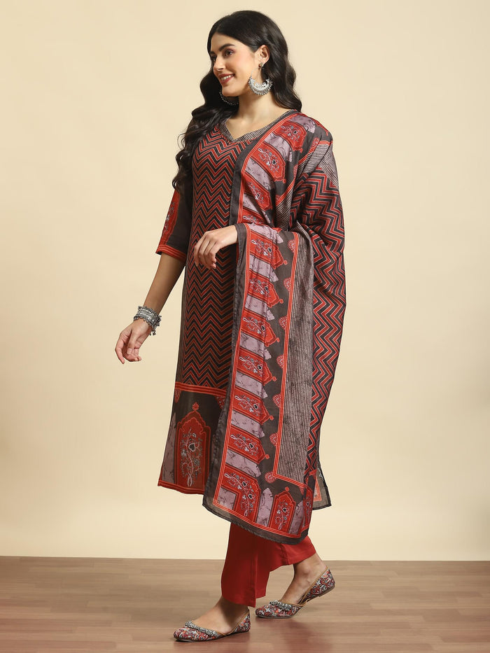 Women Maroon Geometric Print Kurta Comfort Pant Dupatta.