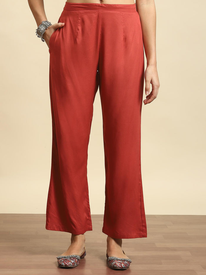Women Maroon Geometric Print Kurta Comfort Pant Dupatta.