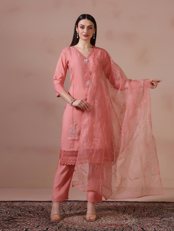 Women Mul Chanderi Peach Embroidered Kurta Trouser Dupatta.