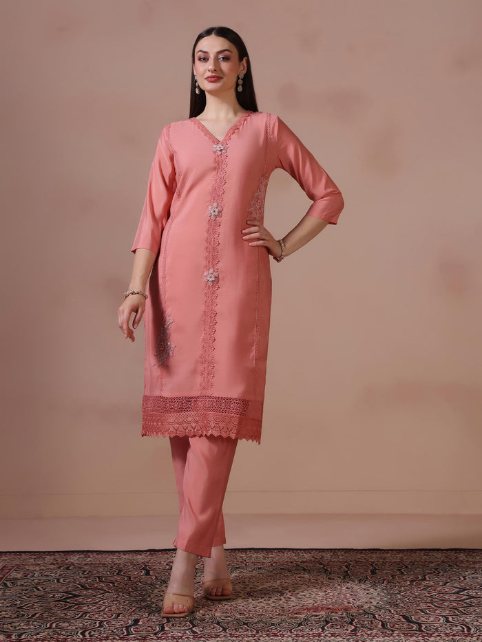 Women Mul Chanderi Peach Embroidered Kurta Trouser Dupatta.