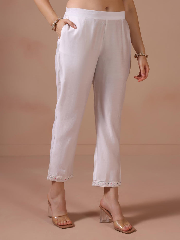 Women Mul Chanderi White Embroidered Kurta Trouser Dupatta.