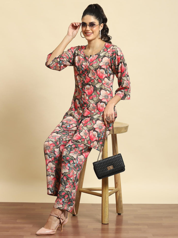 Women Multicolor Floral Printed Co-Ord Set.