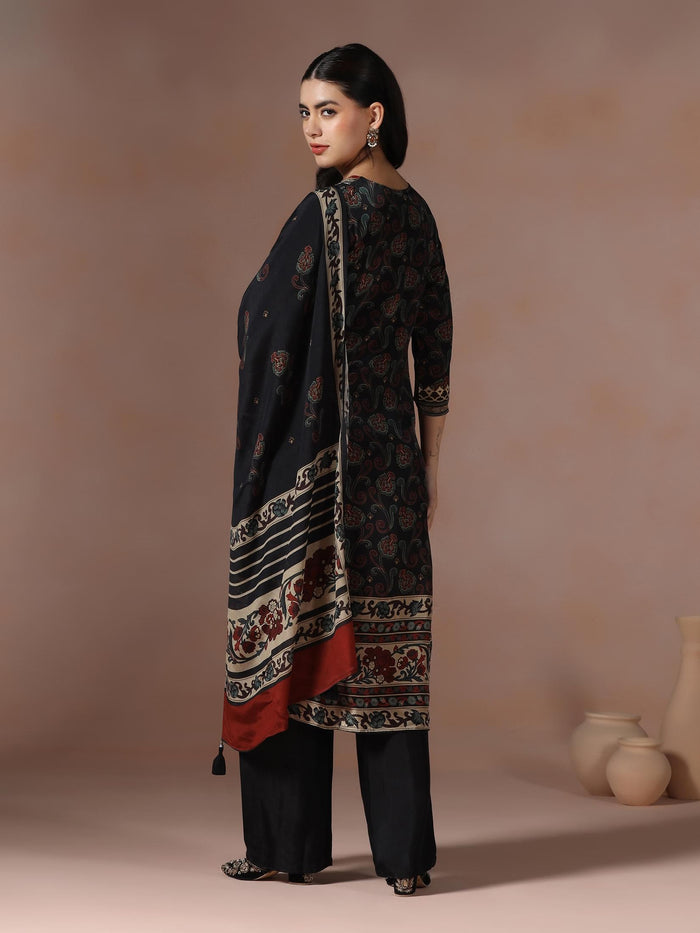 Women Muslin Black Ajrakh Print Kurta Comfort Pant Dupatta.