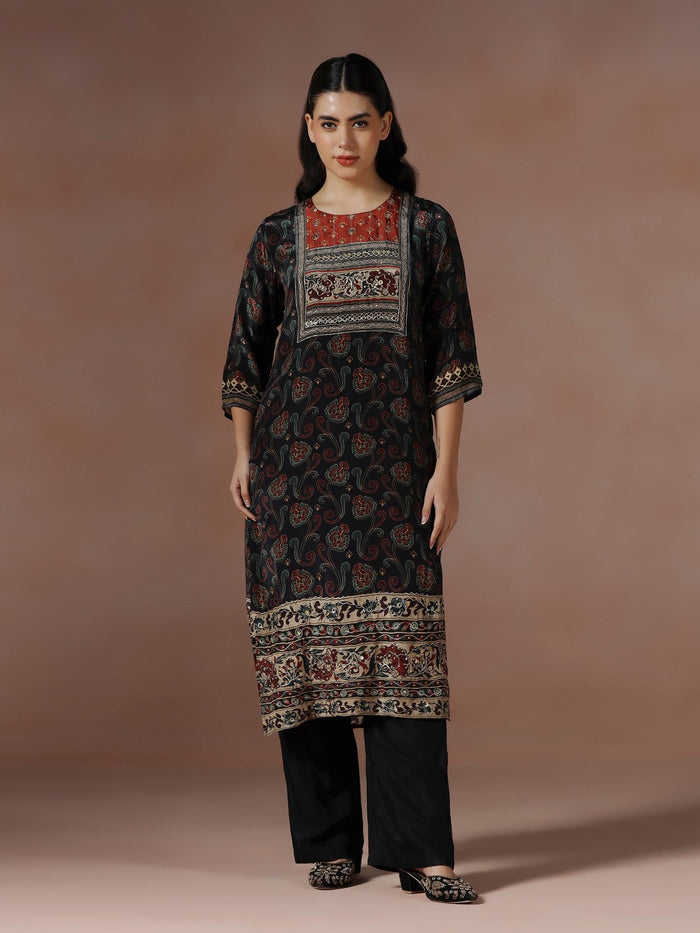 Women Muslin Black Ajrakh Print Kurta Comfort Pant Dupatta.