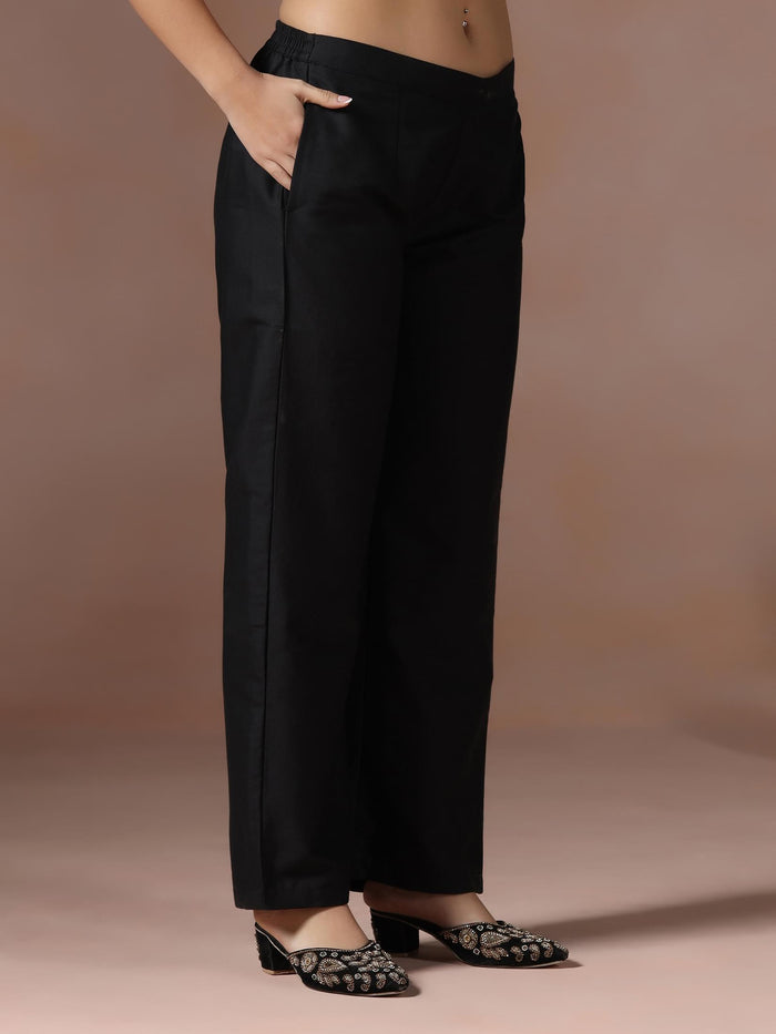 Women Muslin Black Ajrakh Print Kurta Comfort Pant Dupatta.