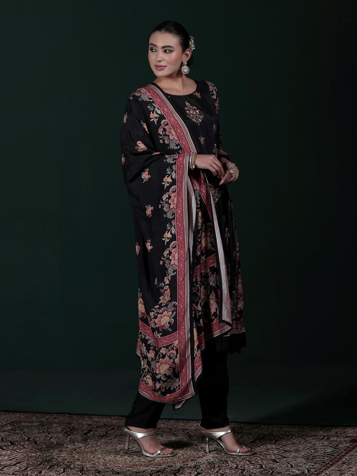 Women Muslin Black Embroidered Kurta Comfort Pant Dupatta.