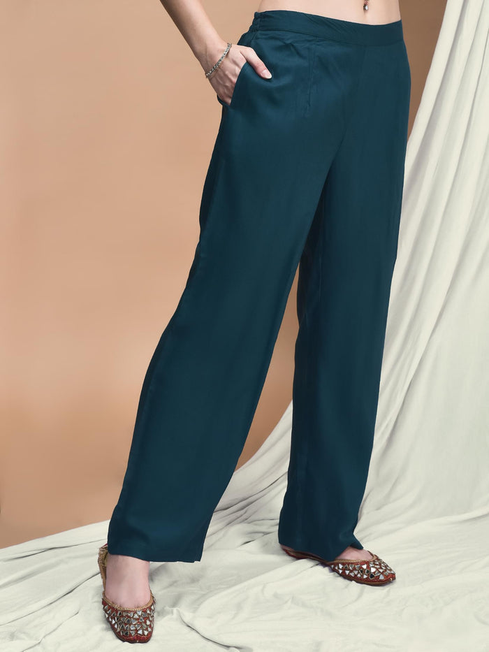Women Muslin Blue Placement Print Kurta Comfort Pant Dupatta.