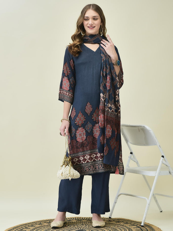 Women Muslin Blue Printed Kurta Comfort Pant Dupatta.