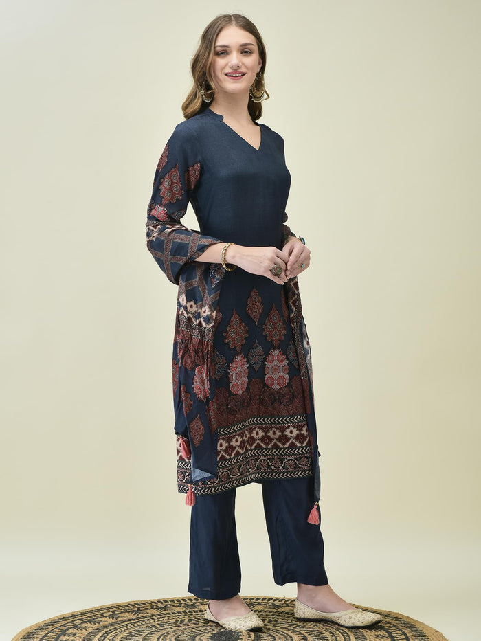Women Muslin Blue Printed Kurta Comfort Pant Dupatta.