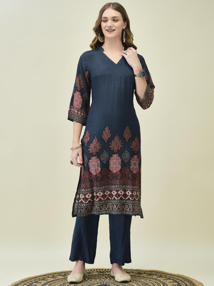 Women Muslin Blue Printed Kurta Comfort Pant Dupatta.