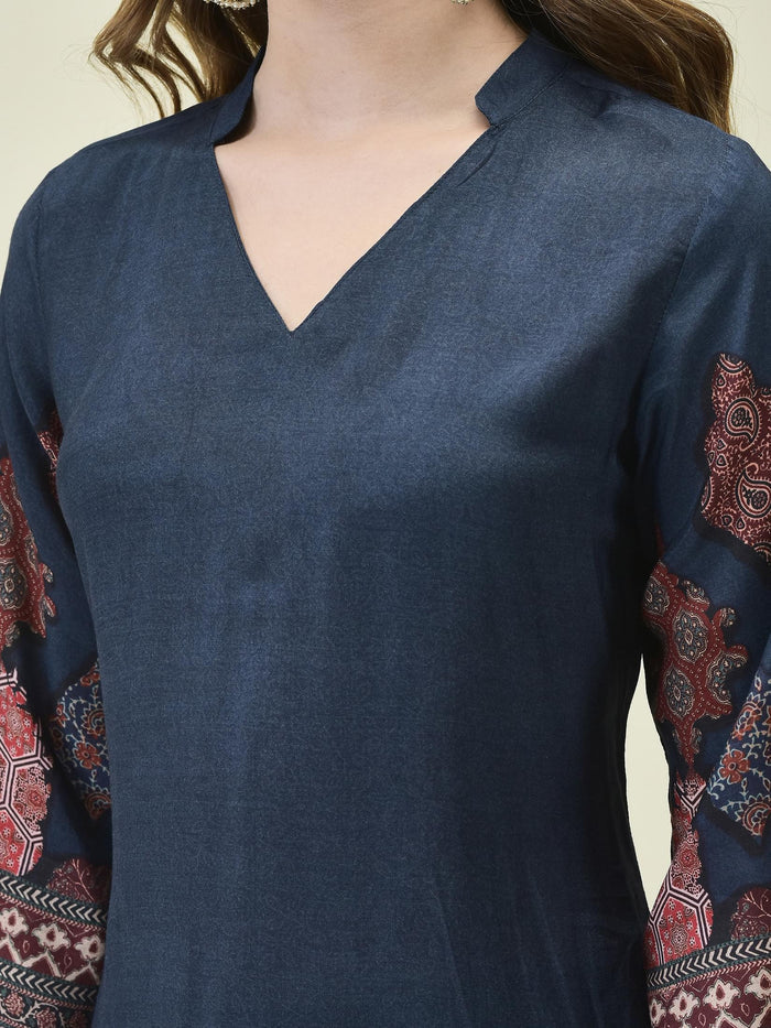 Women Muslin Blue Printed Kurta Comfort Pant Dupatta.