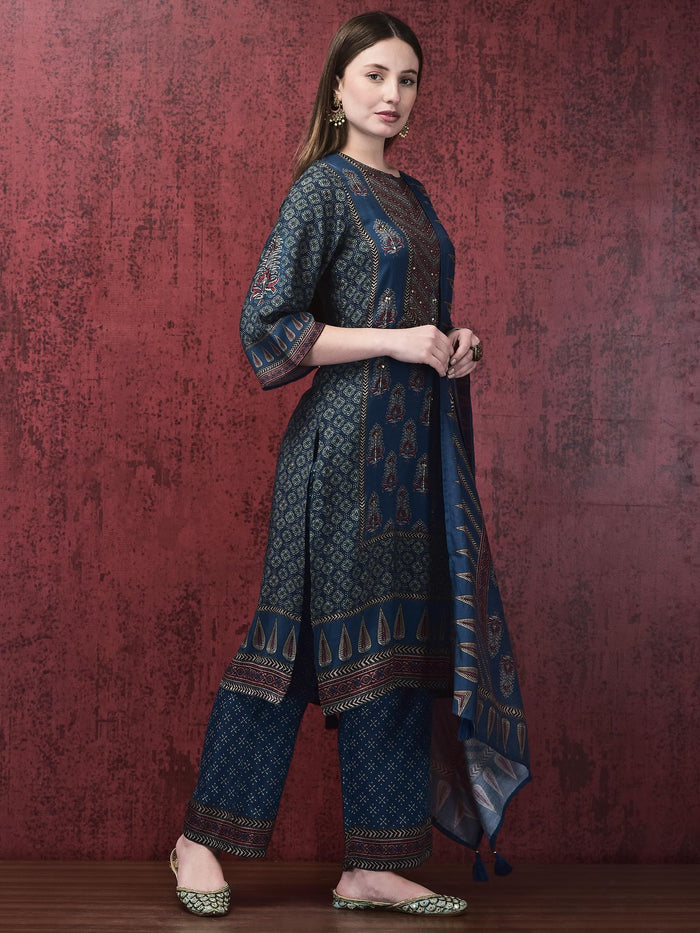 Women Muslin Indigo Ajrakh Print Kurta Comfort Pant Chanderi Dupatta.