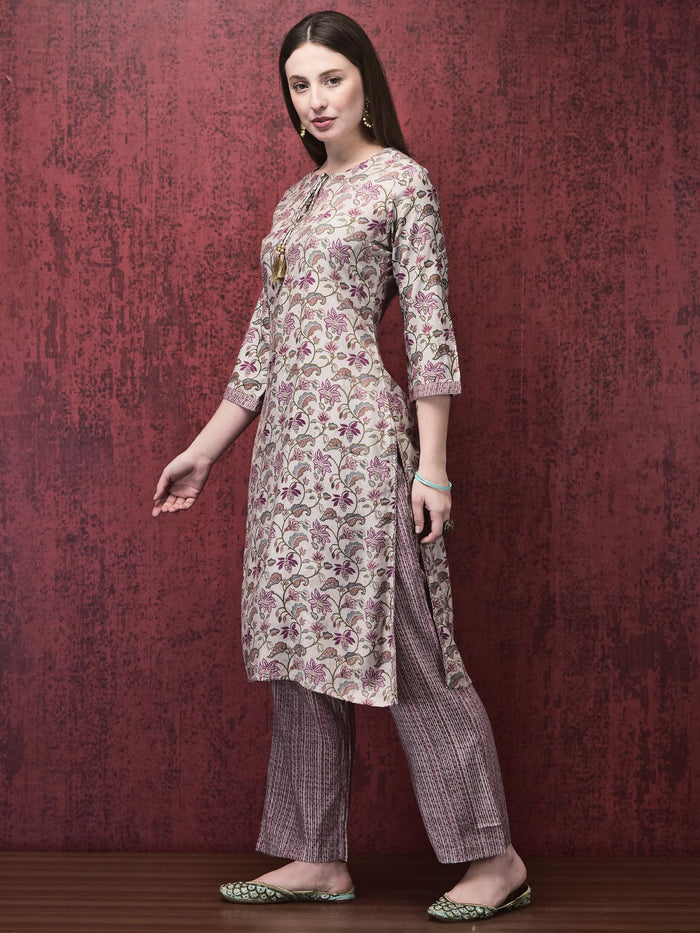 Women Muslin Magenta Floral Print Kurta With Comfort Pant.