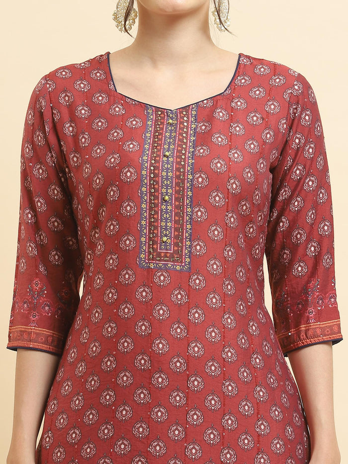 Women Muslin Maroon Floral Print Kurta Trouser Dupatta.