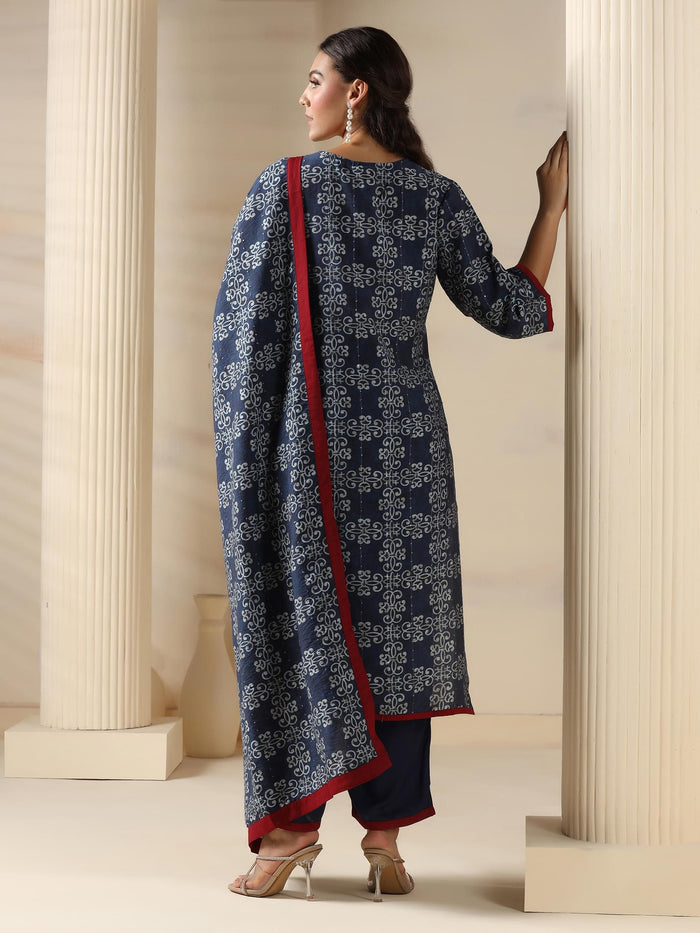 Women Muslin Navy Blue Abstract Print Kurta Comfort Pant Dupatta.