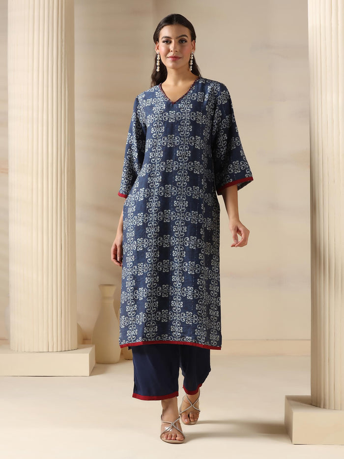 Women Muslin Navy Blue Abstract Print Kurta Comfort Pant Dupatta.