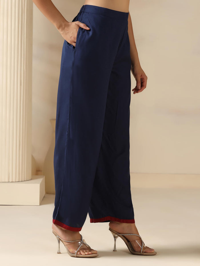 Women Muslin Navy Blue Abstract Print Kurta Comfort Pant Dupatta.