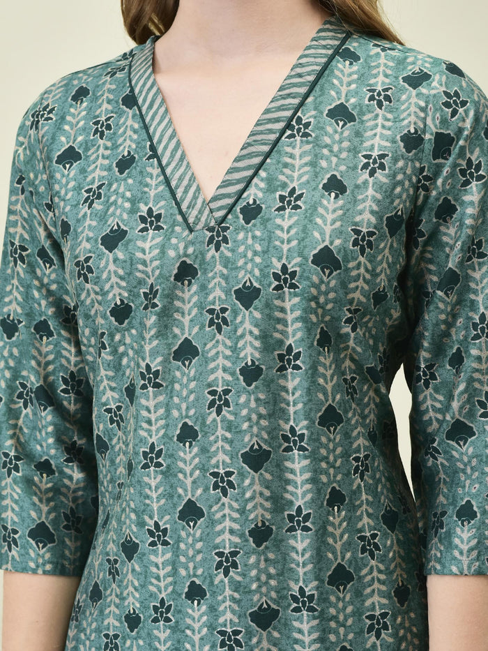 Women Muslin Teal Floral Print Kurta Comfort Pant Chanderi Dupatta.