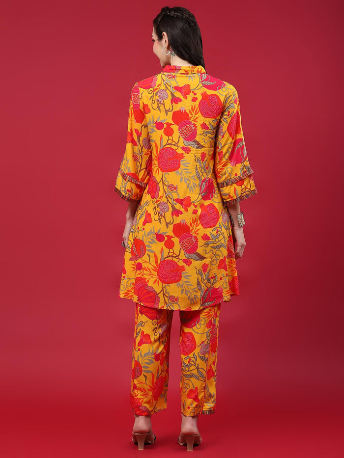 Women Mustard Floral Printed Co-Ord Set.