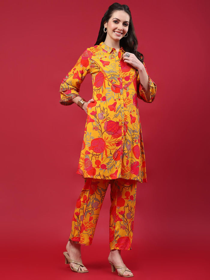 Women Mustard Floral Printed Co-Ord Set.