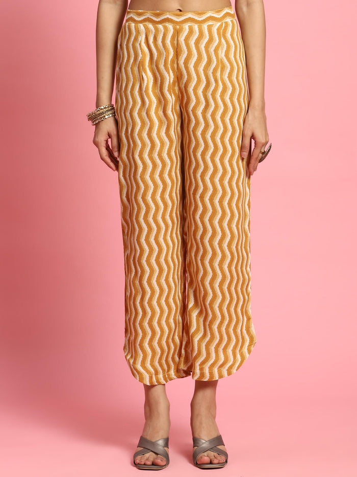 Women Mustard Floral Printed Kurta With Comfort Pant.