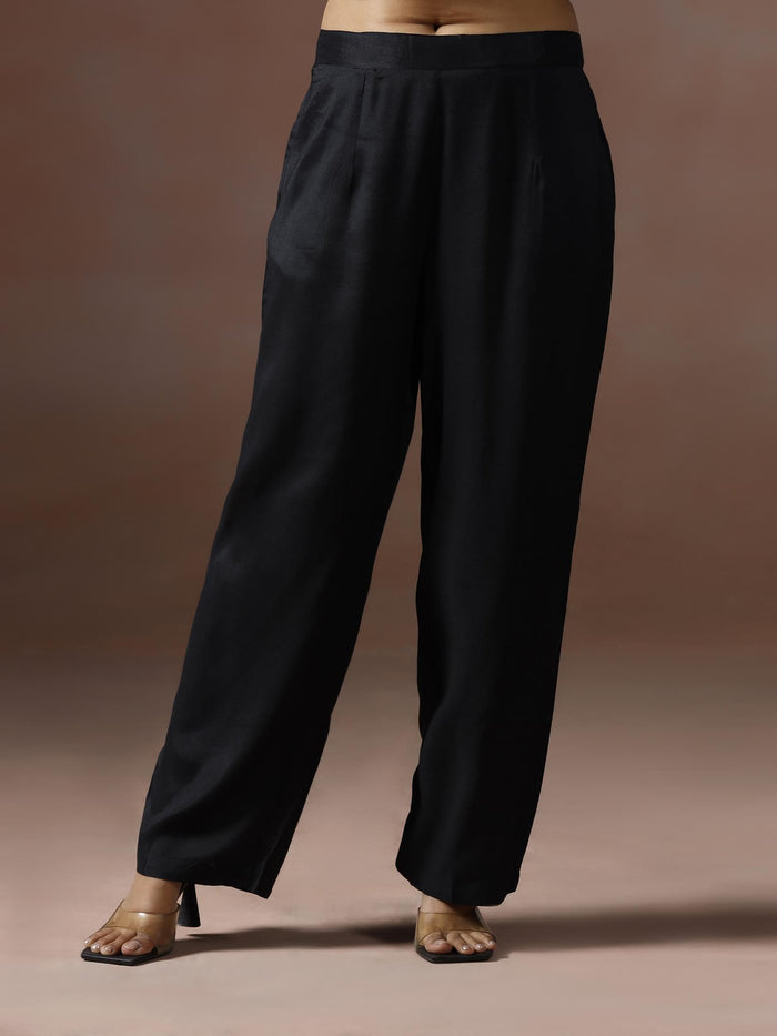 Women Natural Crepe Black Printed Kurta Comfort Pant Dupatta.