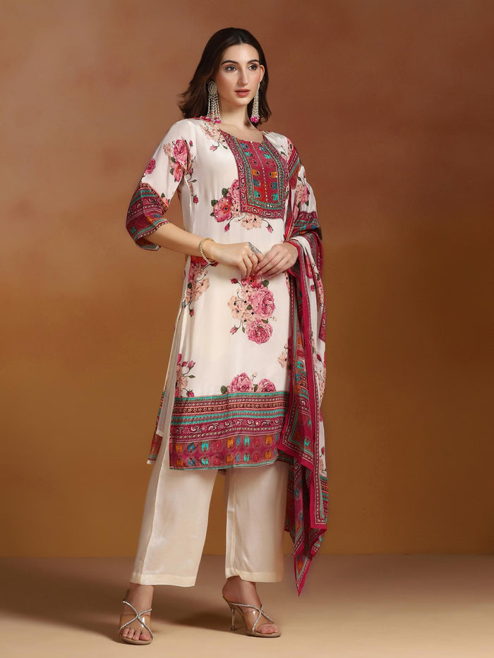 Women Natural Crepe Off White Printed Kurta Comfort Pant Dupatta.