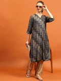 Women Navy Blue Abstract Printed Kurta.