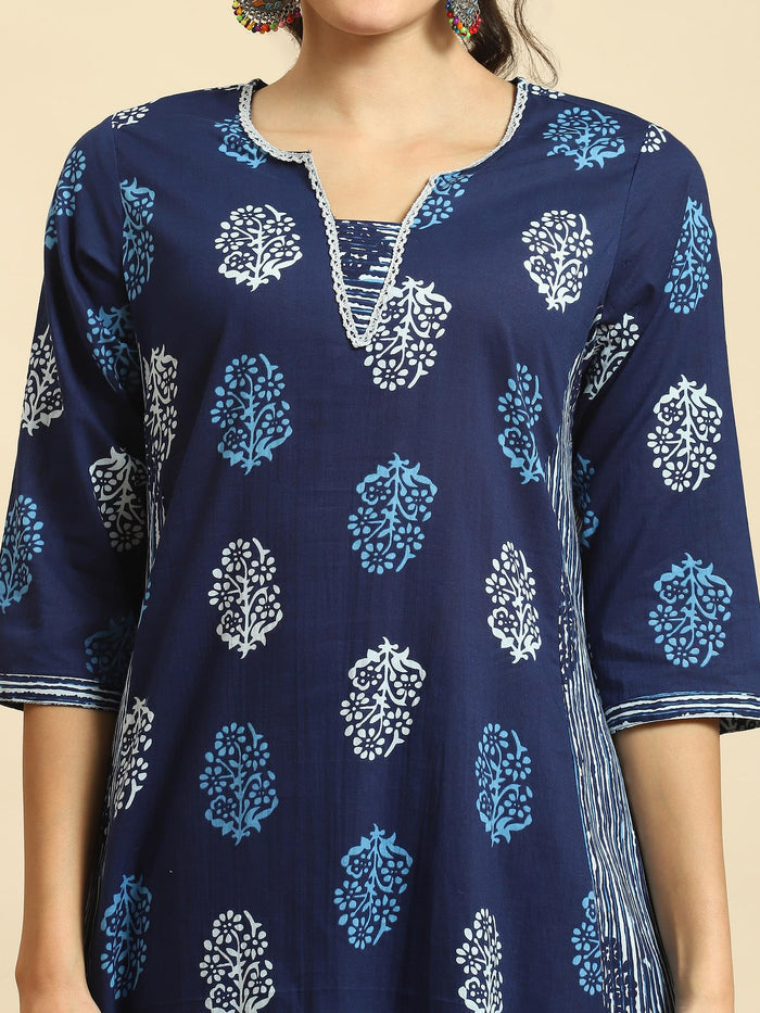 Women Navy Blue Geometric Print Kurta With Comfort Pant.