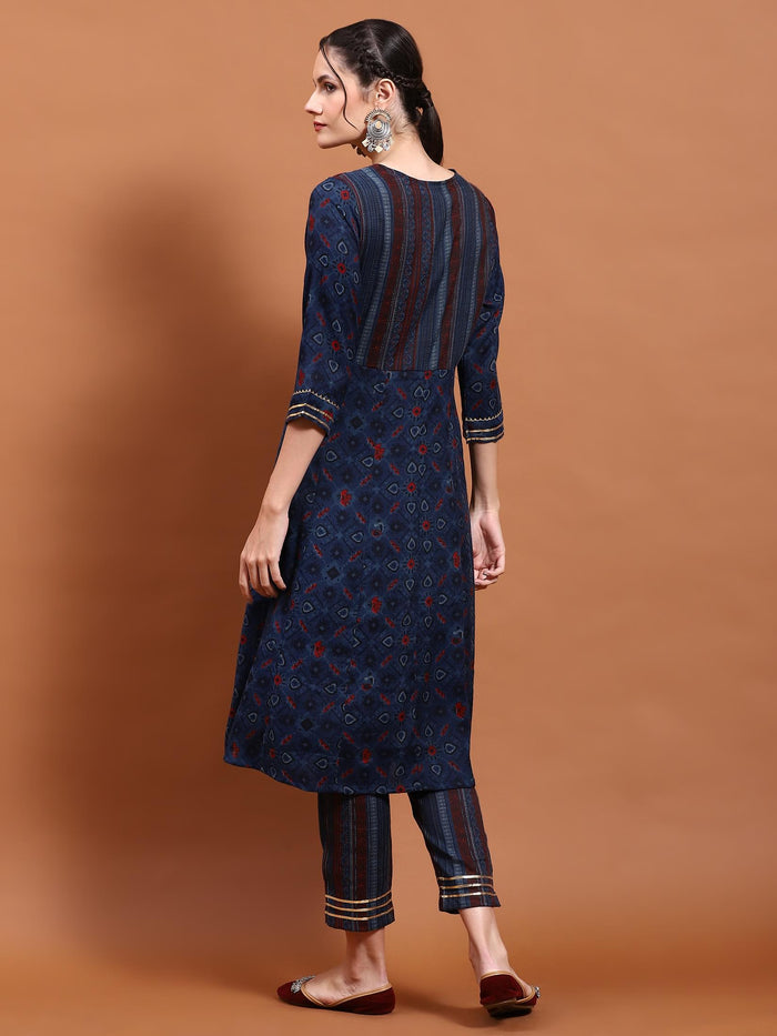Women Navy Blue Geometric Print Kurta With Trouser.