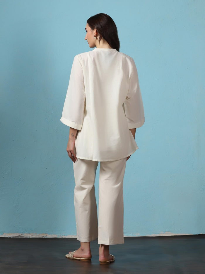 Women Off White Cotton Embroidered Co-Ord Set.