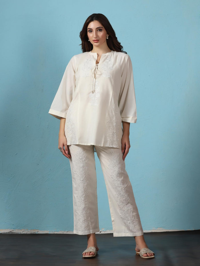 Women Off White Cotton Embroidered Co-Ord Set.