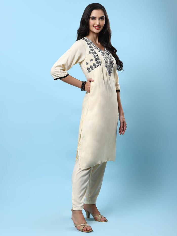 Women Off White Embroidered Kurta Trouser Dupatta.