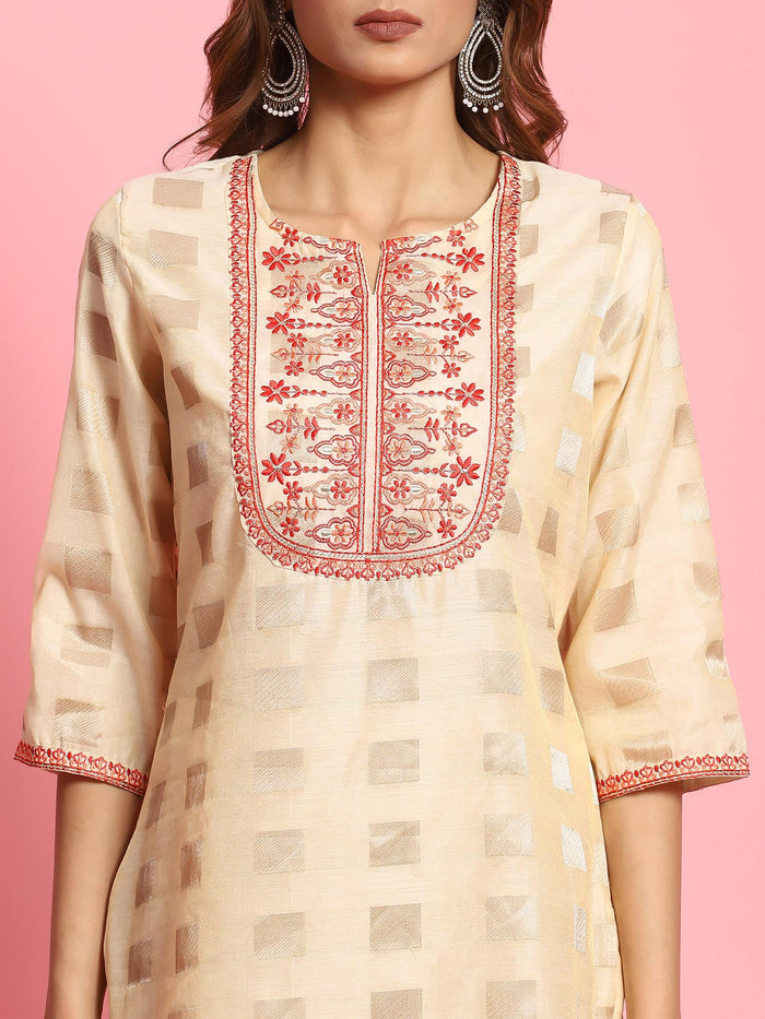 Women Off White Embroidered Kurta Trouser Dupatta.