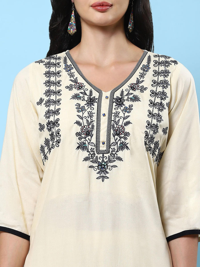 Women Off White Embroidered Kurta Trouser Dupatta.