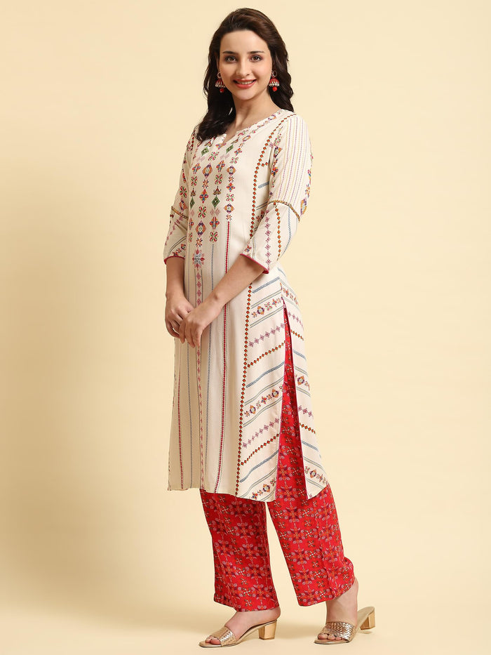Women Off White Geometric Printed Kurta With Comfort Pant.