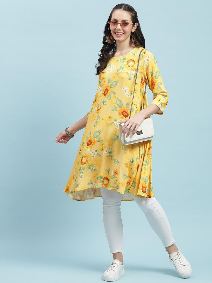 Women Orange Floral Print Kurta.