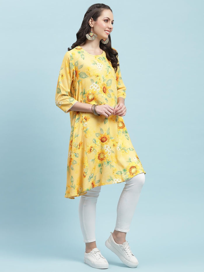 Women Orange Floral Print Kurta.