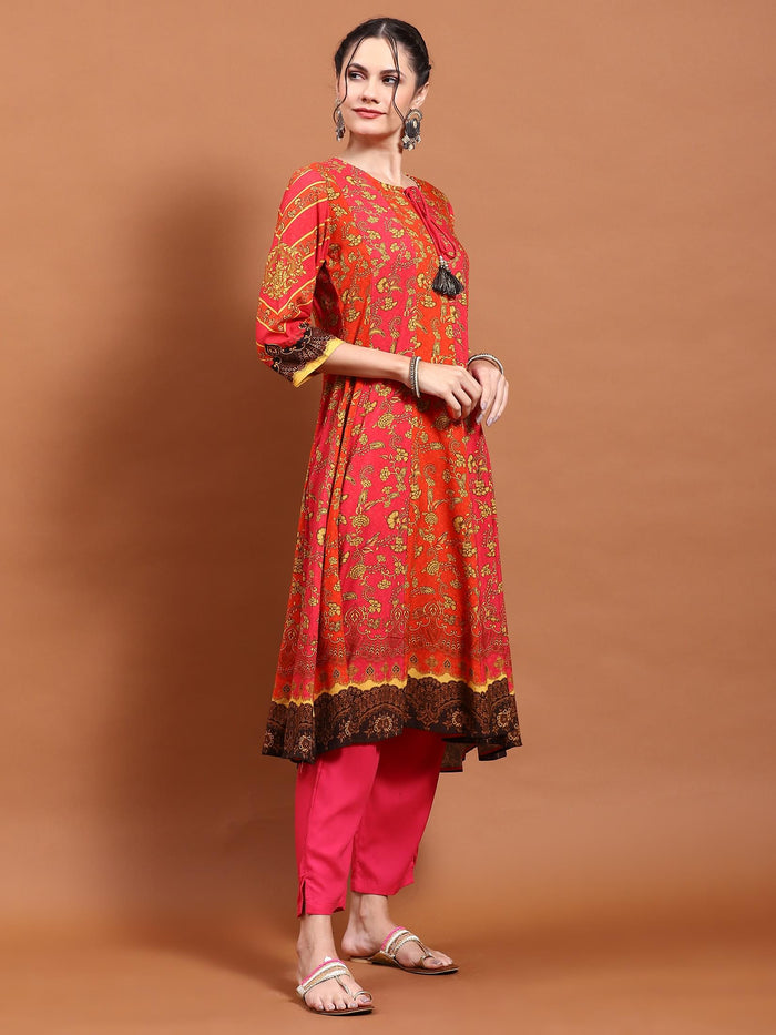 Women Orange Floral Print Kurta.