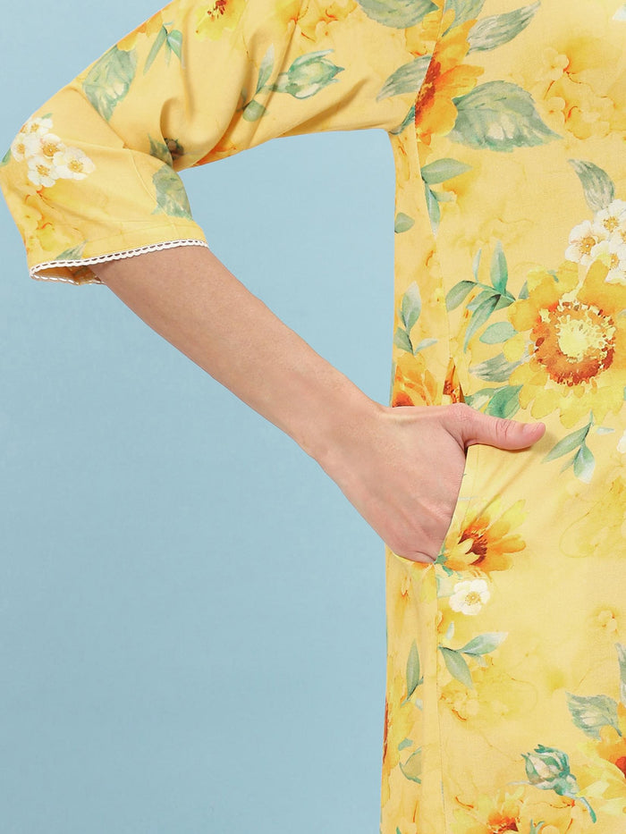 Women Orange Floral Print Kurta.