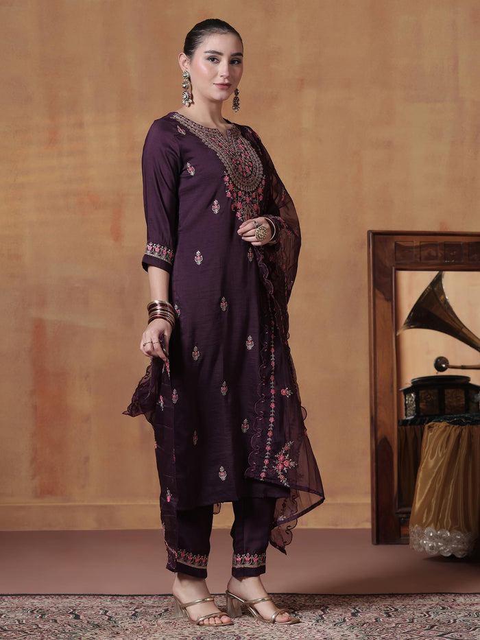 Women Orchid Silk Blend Embroidered Kurta Comfort Pant Dupatta.