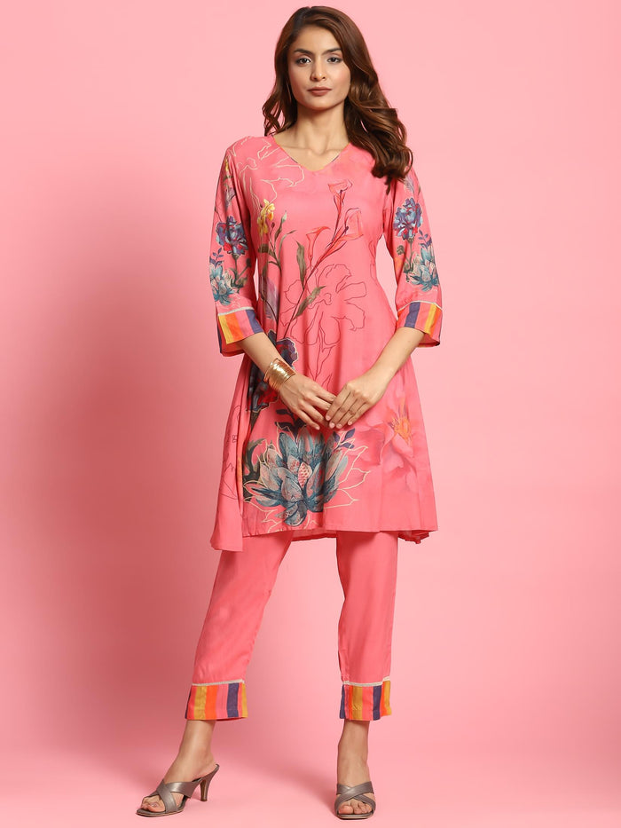 Women Peach Floral Printed Co-Ord Set.