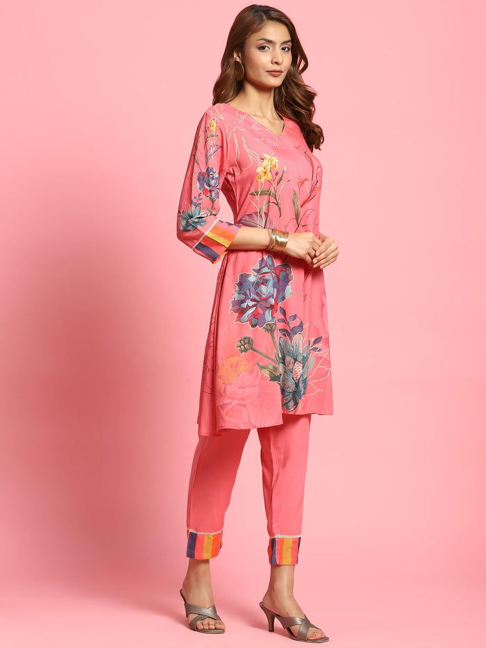 Women Peach Floral Printed Co-Ord Set.