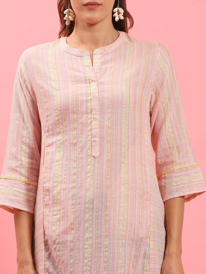 Women Peach Stripe Printed Kurta.